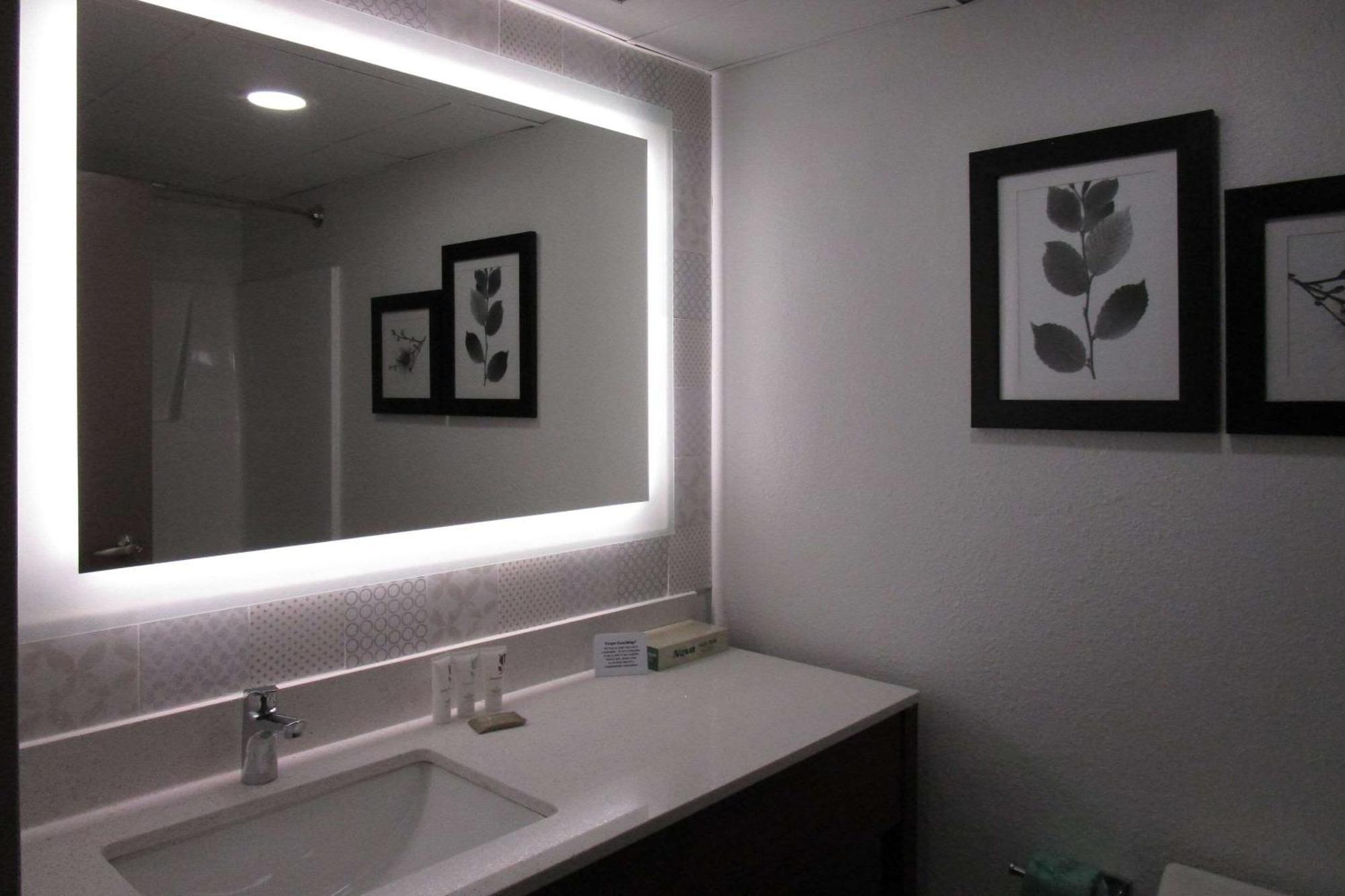 Country Inn & Suites By Radisson, Dunbar - Charleston Extérieur photo